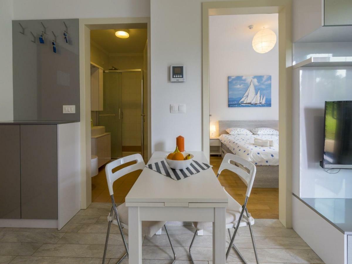 Apartments Mb Crikvenica Exterior foto